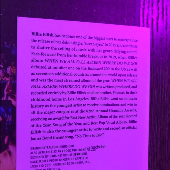 Billie Eilish Book - Picture 4 of 4